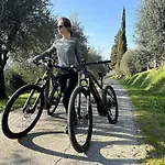Cascina Cipressa Hotel 3*