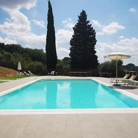 Cascina Cipressa 3* San Romano (Pisa)