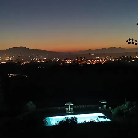 Cascina Cipressa 3* San Romano (Pisa)